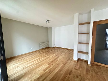 Location appartement 2 pièces 60.2 m² à Lille (59000) VIEUX LILLE - Photo 4