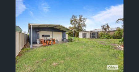 Spacious Family Living in Ararat's Popular West End - Photo 3