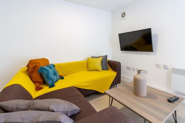 1 bedroom private hall to rent - Photo 1