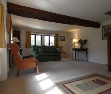 2 bedroom cottage to rent - Photo 2