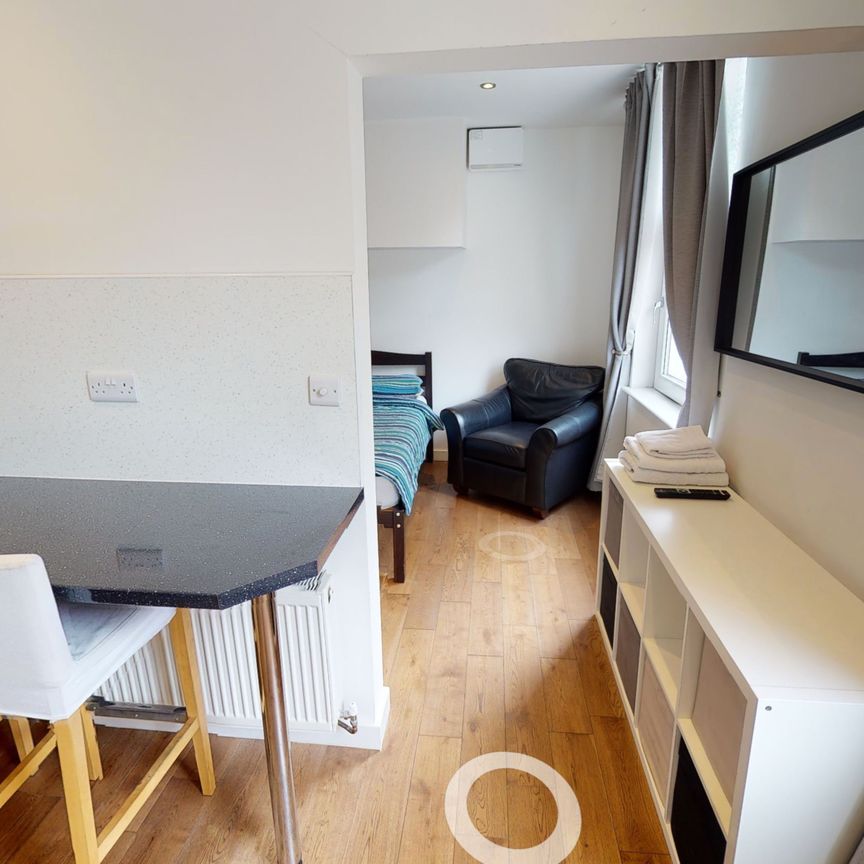 Studio 4, 54 Glasshouse Street, NG1 3LW, NOTTINGHAM - Photo 1