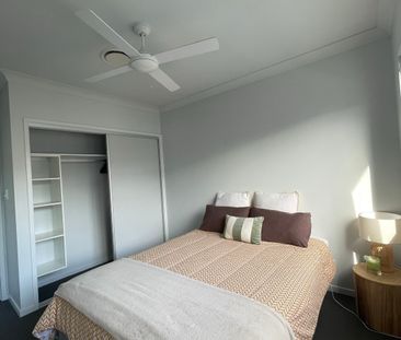 Hope Island - Photo 2