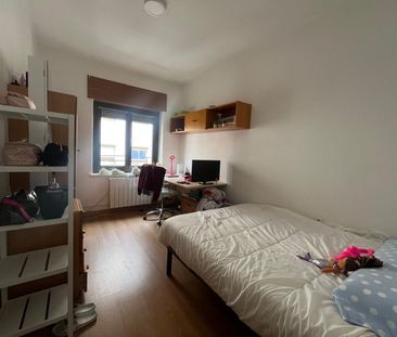 Piso de alquiler en Avenida de Portugal, Carmelitas - Photo 1