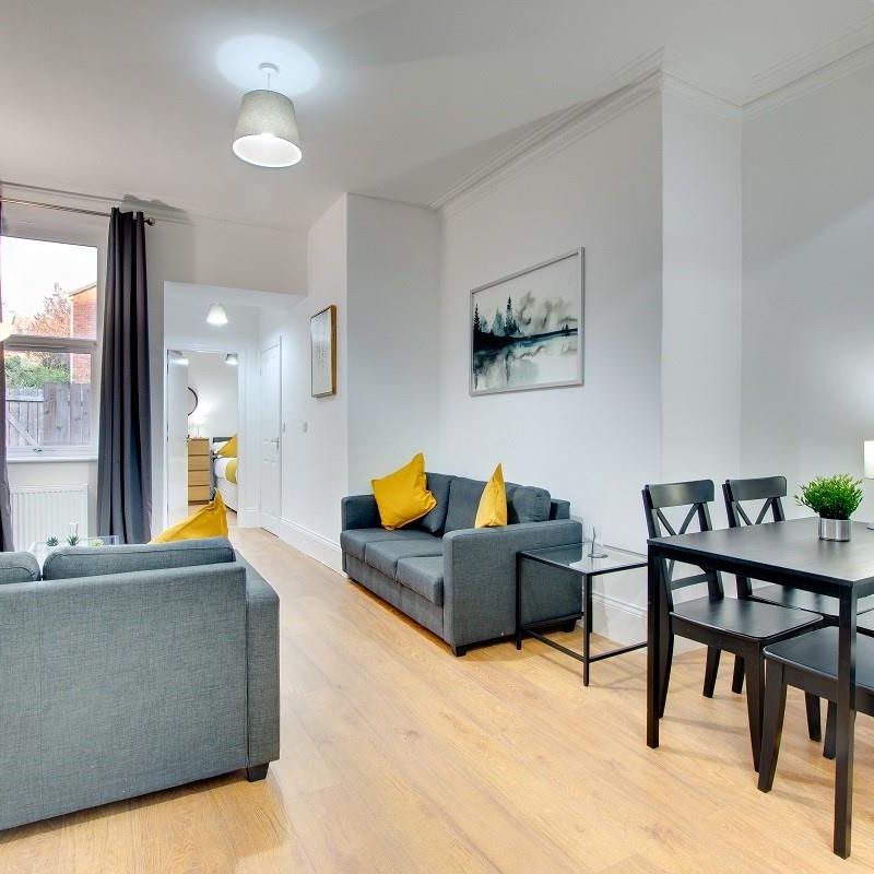 Grantham Road, Sandyford - Photo 1