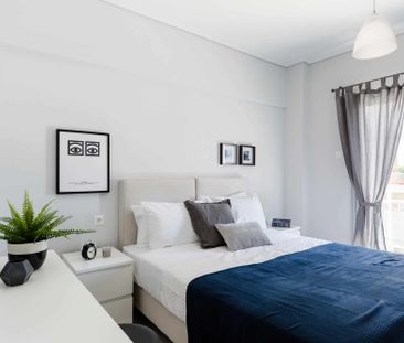 Minimal 2BD Apartment with Lycabettus view - Photo 5