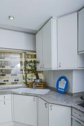 Carrer dAlvaro de Bazan, Valencia, Valencian Community 46010 - Photo 3