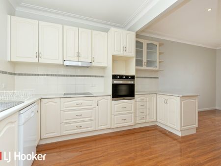 Freshly Renovated Family Home - A Must-See! - Photo 4