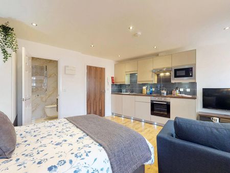 Apt 12, Ribbon Residence - Photo 5