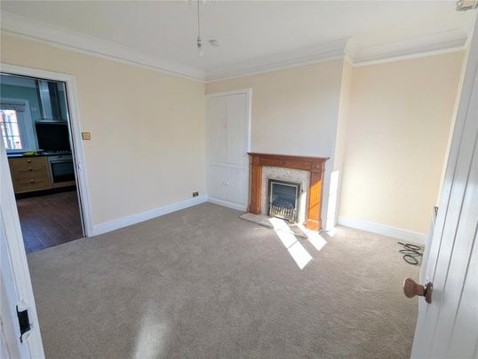 3 bedroom end of terrace house to rent - Photo 1