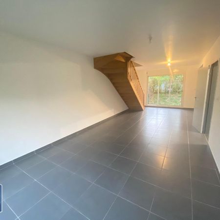 Location Maison 5 pièces 110m² ST ANDRE 97440 - Photo 4