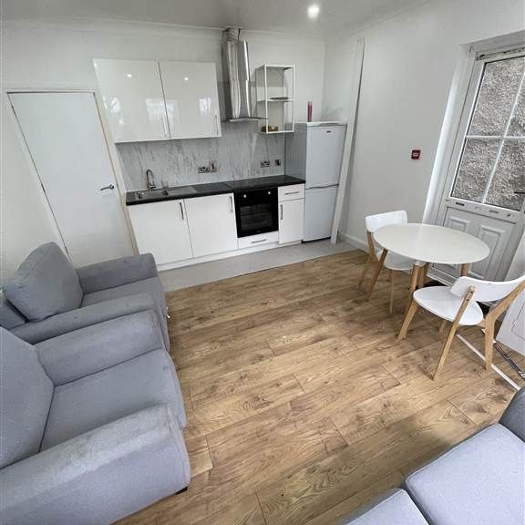 49 Ballygomartin Road - Flat 2, Belfast, BT13 3LA - Photo 1