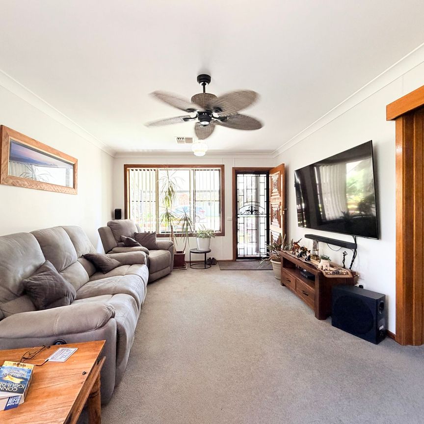 Ray White Real Estate Parkes - Photo 1