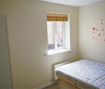 2 Bedroom Apartment - Photo 5