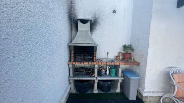 BEAUTIFUL MODERN VILLA WITH PRIVATE POOL IN TORREVIEJA, AVAILABLE UNTIL JUNE - Photo 1