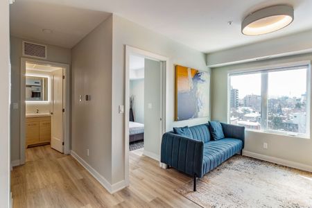 92 Hinton Avenue North - 201 - Photo 3