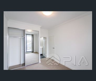 As new Large 2 Bedroom Apartment - Close to Train Station, GYM and ... - Photo 3