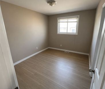 For Lease - 10 Trelawn Parkway, Welland, Ontario - Photo 3