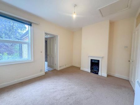 2 bedroom terraced house to rent - Photo 4