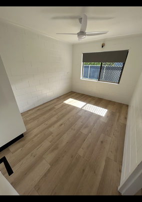 Freshly Renovated 2 Bedroom Home - Photo 1