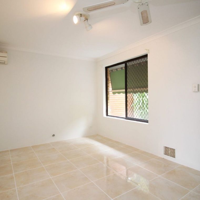 Charming Family Home in a Quiet Pocket of Parmelia - Photo 1