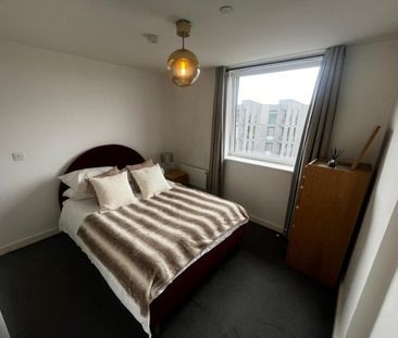 1 bedroom Flat To Let - Photo 3