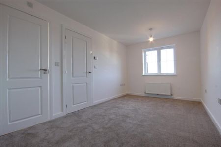 3 bedroom detached house to rent - Photo 3
