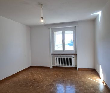 Helle 3.5-Zimmerwohnung in Murten - Photo 2