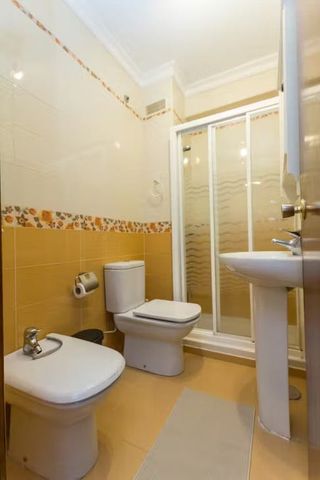 Pasaje Pezuela, Málaga, Andalusia 29010 - Photo 5