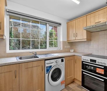 6a Strathearn Court, Holywood, BT18 9NR - Photo 6