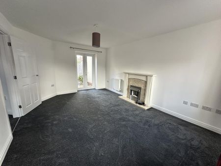 4 bedroom terraced house to rent - Photo 2