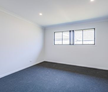 Family Home in Camelot Estate! - Photo 6