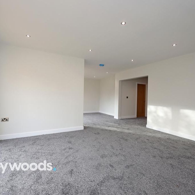 4 bedroom detached house to rent - Photo 1