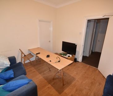 6 Bed - Forsyth Road, West Jesmond - Photo 2