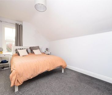 3 bedroom flat to rent - Photo 5