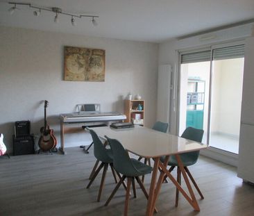 Location Appartement 3 pièces 63m² LA CHAPELLE ST MESMIN 45380 - Photo 1