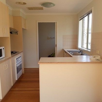 3-bedroom shared house, Brindalee Mews - Photo 1