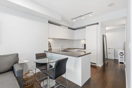 For Lease - 21 Widmer Street Unit# 3801, Toronto, Ontario - Photo 5