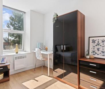 3 bedroom flat to rent - Photo 6