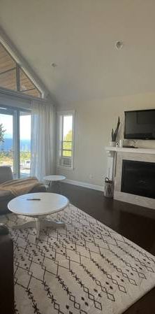 4 Beds& 3 Bath house, gorgeous Ocean View - Photo 1