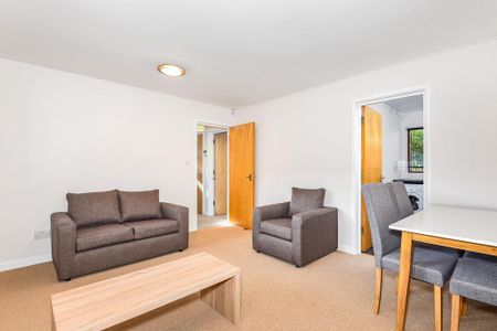 2 bedroom apartment to rent - Photo 4