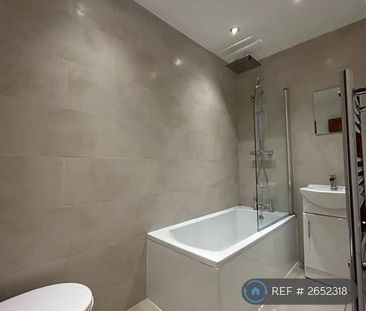 4 bedroom terraced house to rent - Photo 1