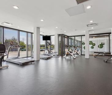 Luxury 1 Bed Condo | Brentwood Park | A/C • Views • Parking - Photo 4