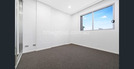 Modern Comfort Meets City Convenience – Spacious 3 Bedroom Apartment in Valentino Place - Photo 3