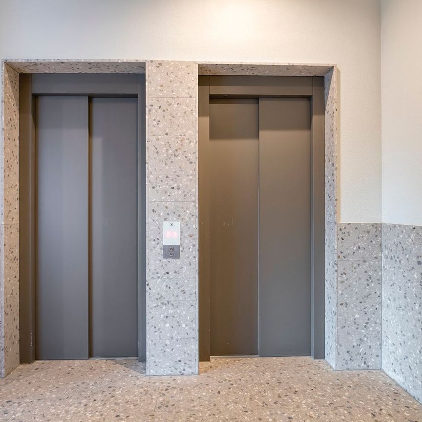 Appartement te huur: Elzenhagensingel 164 1022 LA Amsterdam - Photo 1