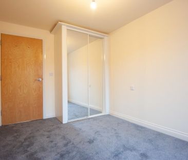 2 bedroom flat to rent - Photo 3