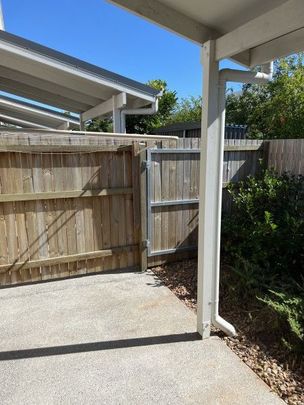 32 Joyce St - 3 Bed Townhouse - Photo 1