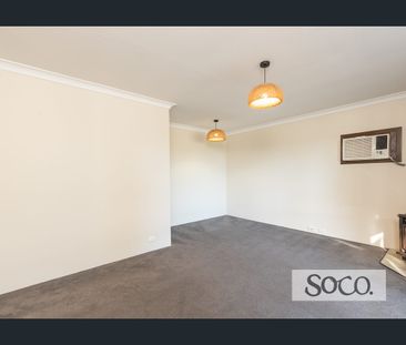 Comfortable Family Home in a Prime Safety Bay Location - Photo 2