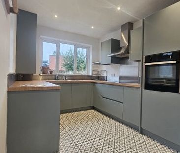 Broadway, Fulwood - Photo 1