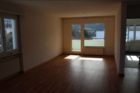 Rent a 3 ½ rooms apartment in Courrendlin - Photo 4