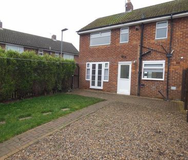 2 bedroom end of terrace house to rent - Photo 5